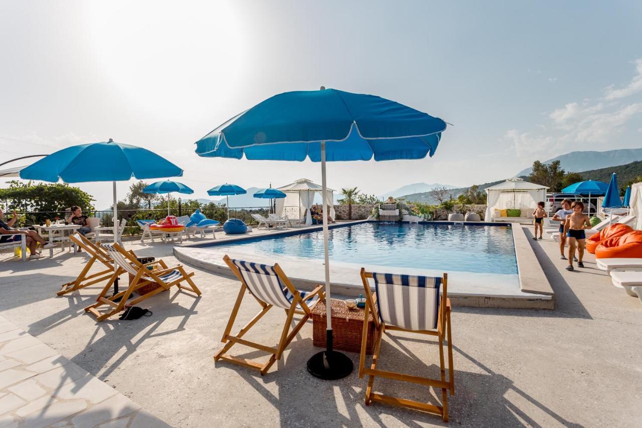 Lustica Apartments ภายนอก รูปภาพ