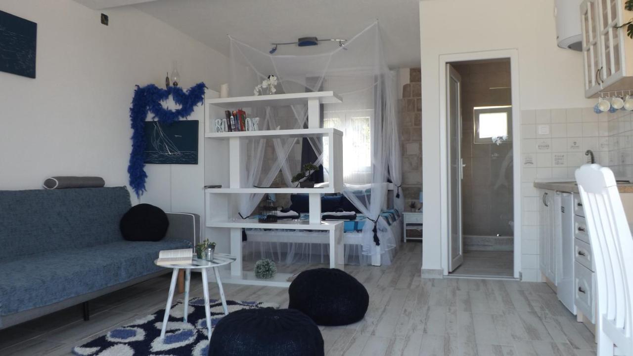 Lustica Apartments ภายนอก รูปภาพ