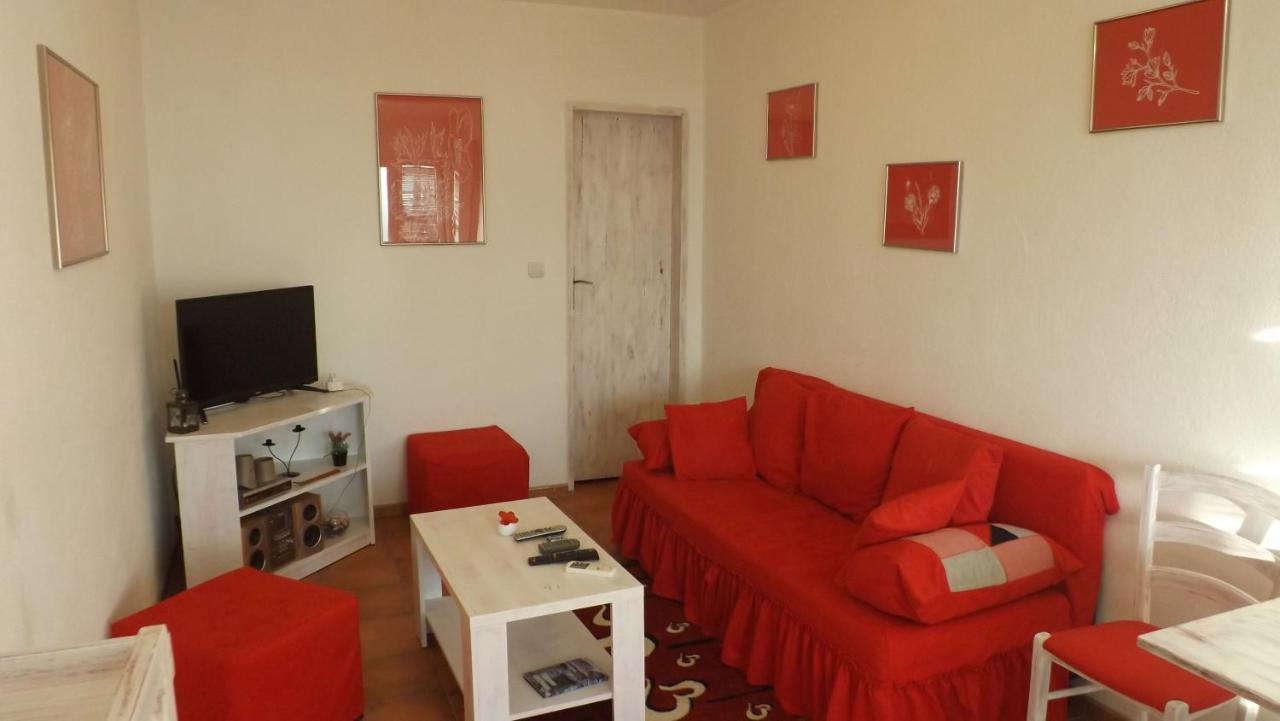 Lustica Apartments ภายนอก รูปภาพ