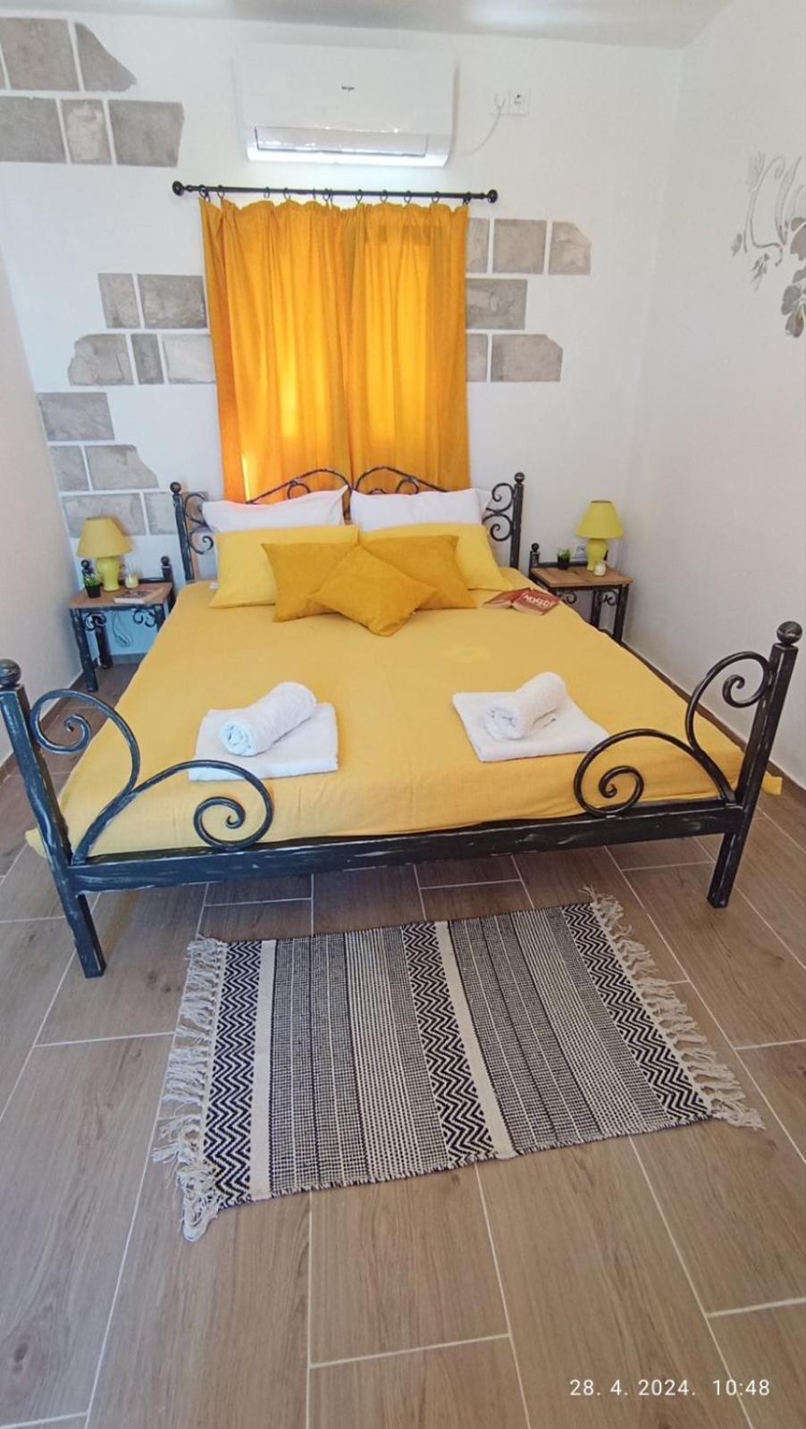 Lustica Apartments ภายนอก รูปภาพ